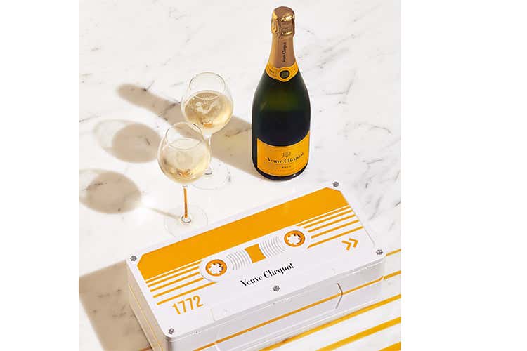 Clicquot Tape, sei cofanetti design La seducente formula  R&eacute;tro Chic!