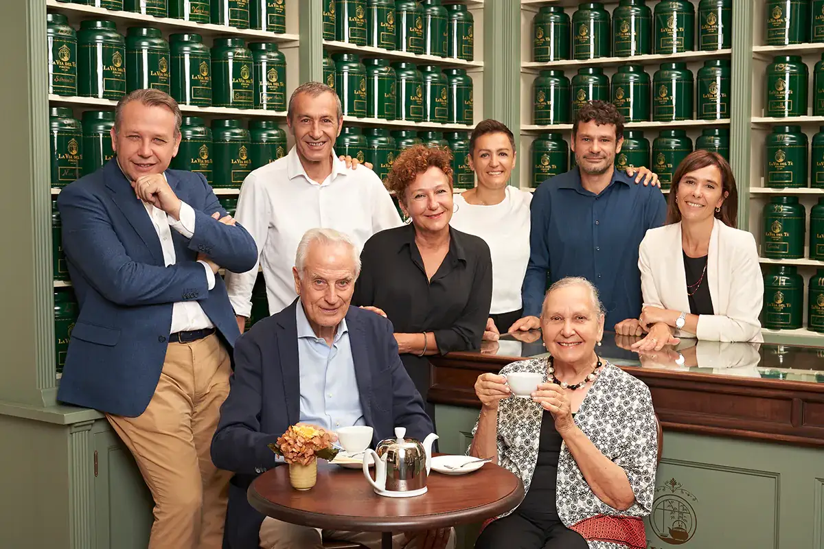 Le tre generazioni impegnate nel business del t&egrave; della famiglia Carrai Dall'importazione ai negozi monomarca, la Via Del T&egrave; compie 60 anni