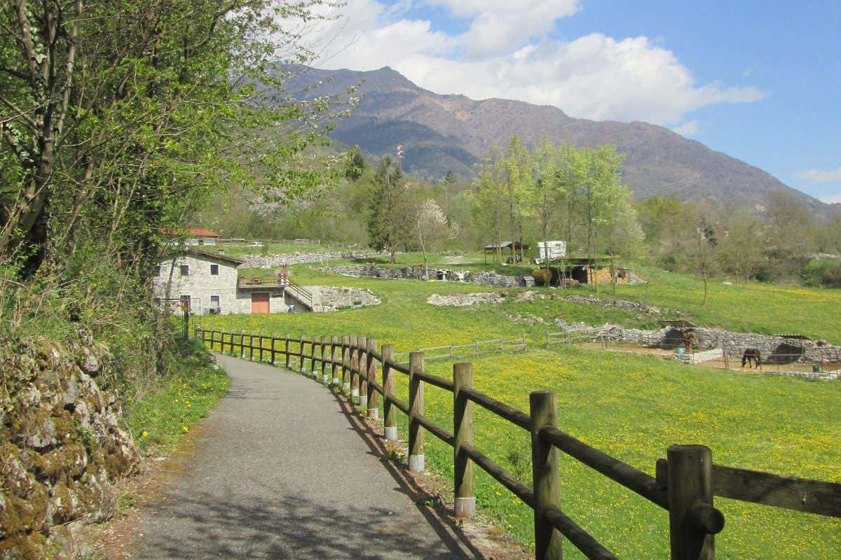 Una tappa della Via Valeriana. Foto: www.bresciatourism.it In cammino sulla Via Valeriana in compagnia dei cuochi! Una tappa della Via Valeriana. Foto: www.bresciatourism.it In cammino sulla Via Valeriana in compagnia dei cuochi!