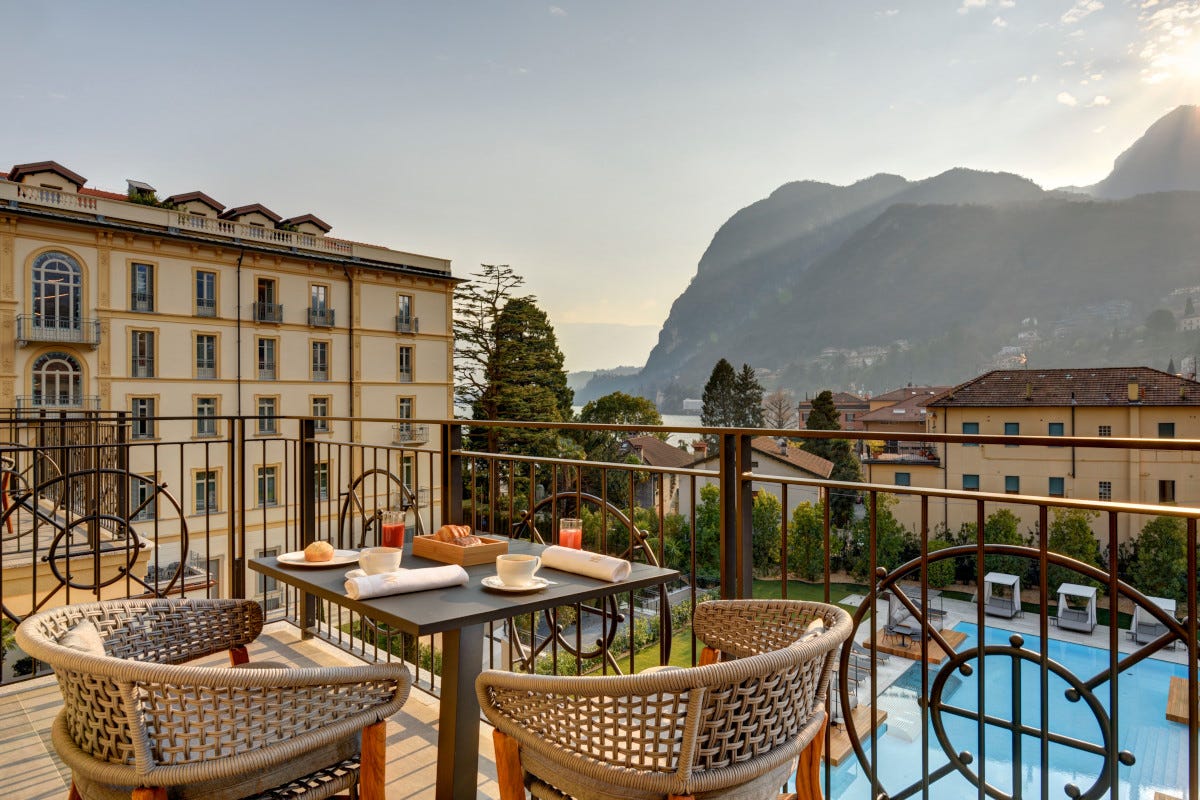 Grand Hotel Victoria, lusso elegante sulle rive del lago di Como 