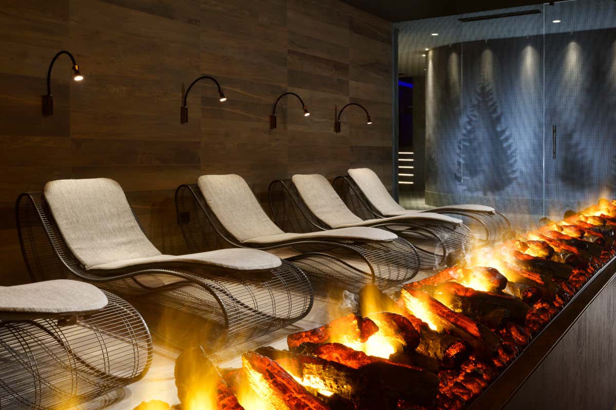 Grand Hotel Victoria, lusso elegante sulle rive del lago di Como 