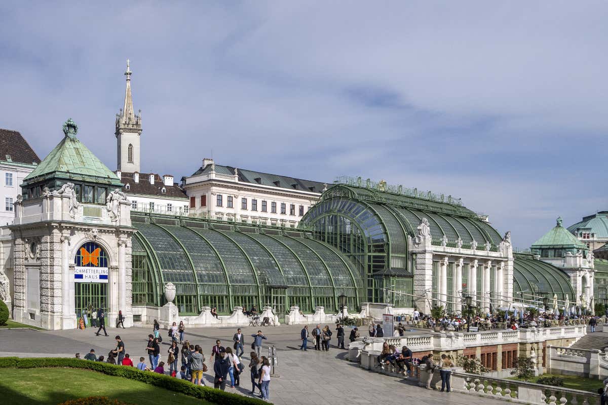 La celebre Casa delle Farfalle di Vienna