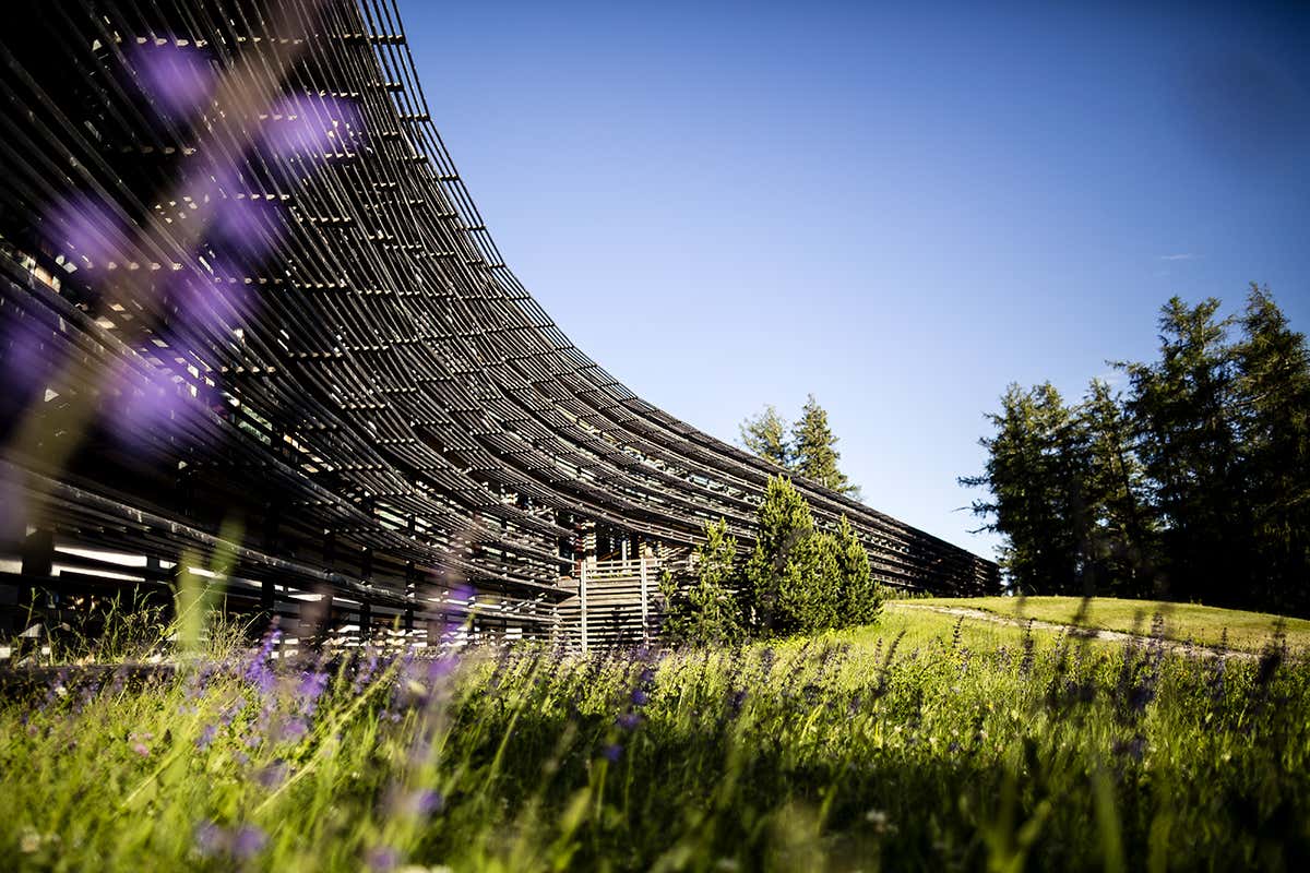 Vigilius Mountain Resort: Eco, not ego. Dove la natura detta l'architettura e l'unico rumore è quello della funivia che si allontana