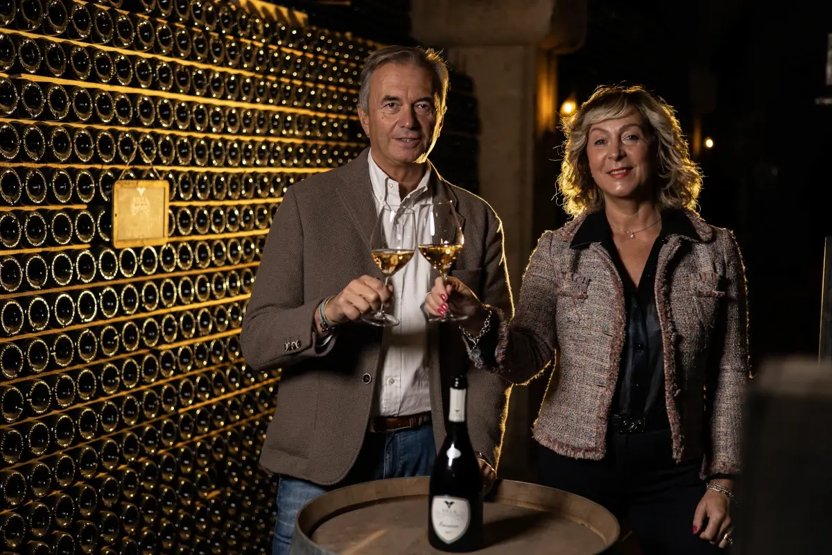 Roberta Bianchi con Paolo Pizziol&nbsp; Contro i cambiamenti climatici, la ricetta dei vini di Villa Franciacorta
