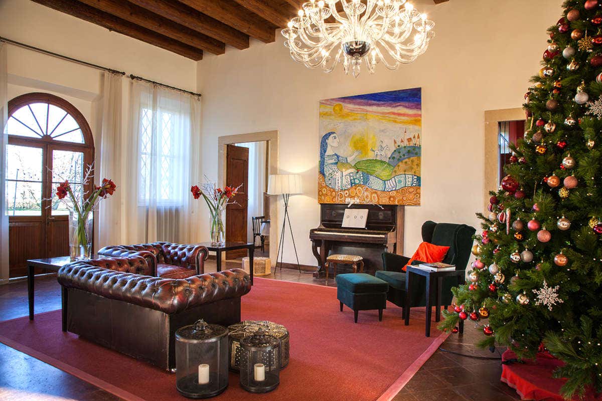 I migliori allestimenti natalizi 2024 degli hotel: Tivoli Palazzo Gaddi I migliori allestimenti natalizi 2024 degli hotel: Tivoli Palazzo Gaddi