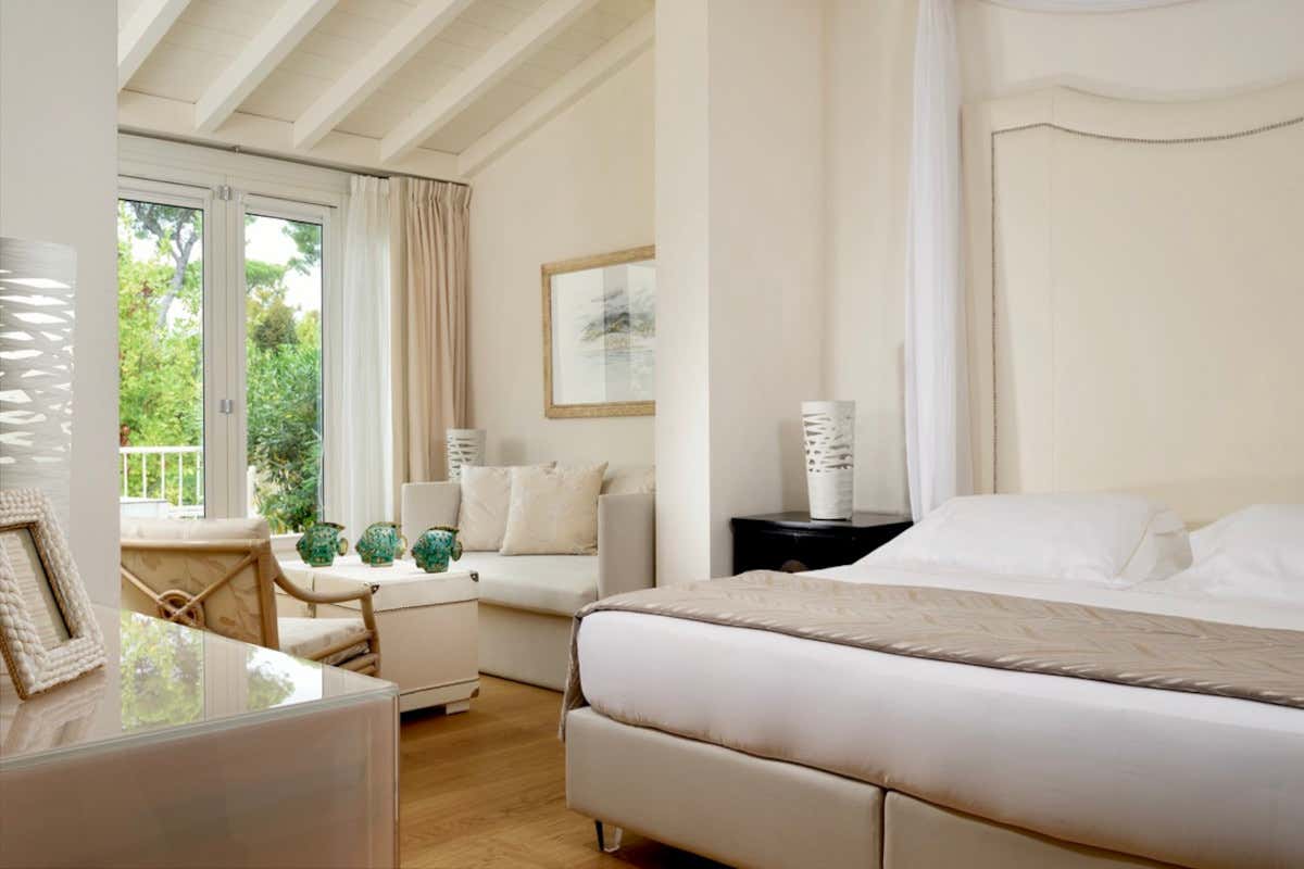 Una delle camere dell’hotel Villa Roma Imperiale