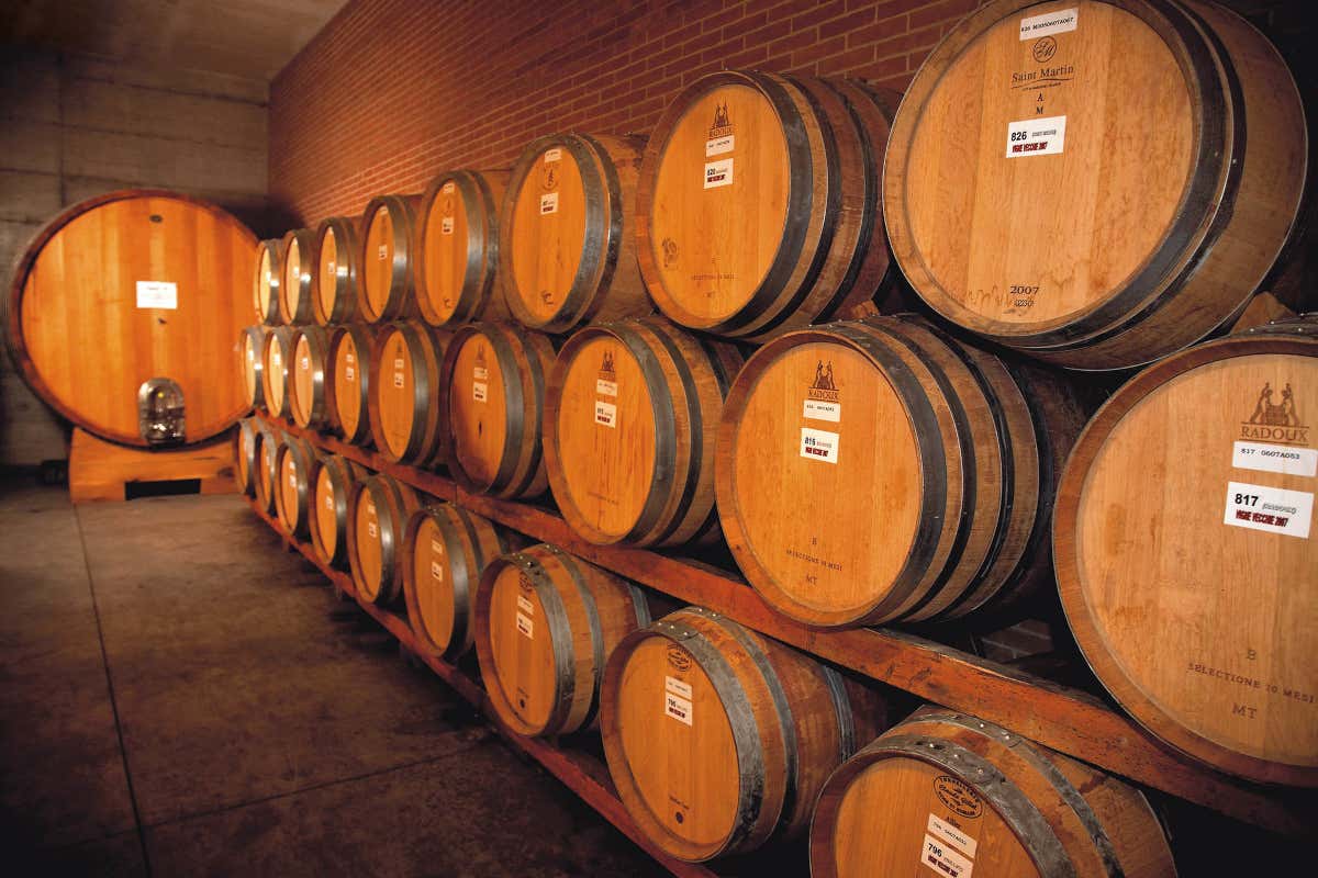 Le botti per l'affinamento del vino A Milano Vinchio Vaglio e Onav insieme per celebrare il Barbera d'Asti