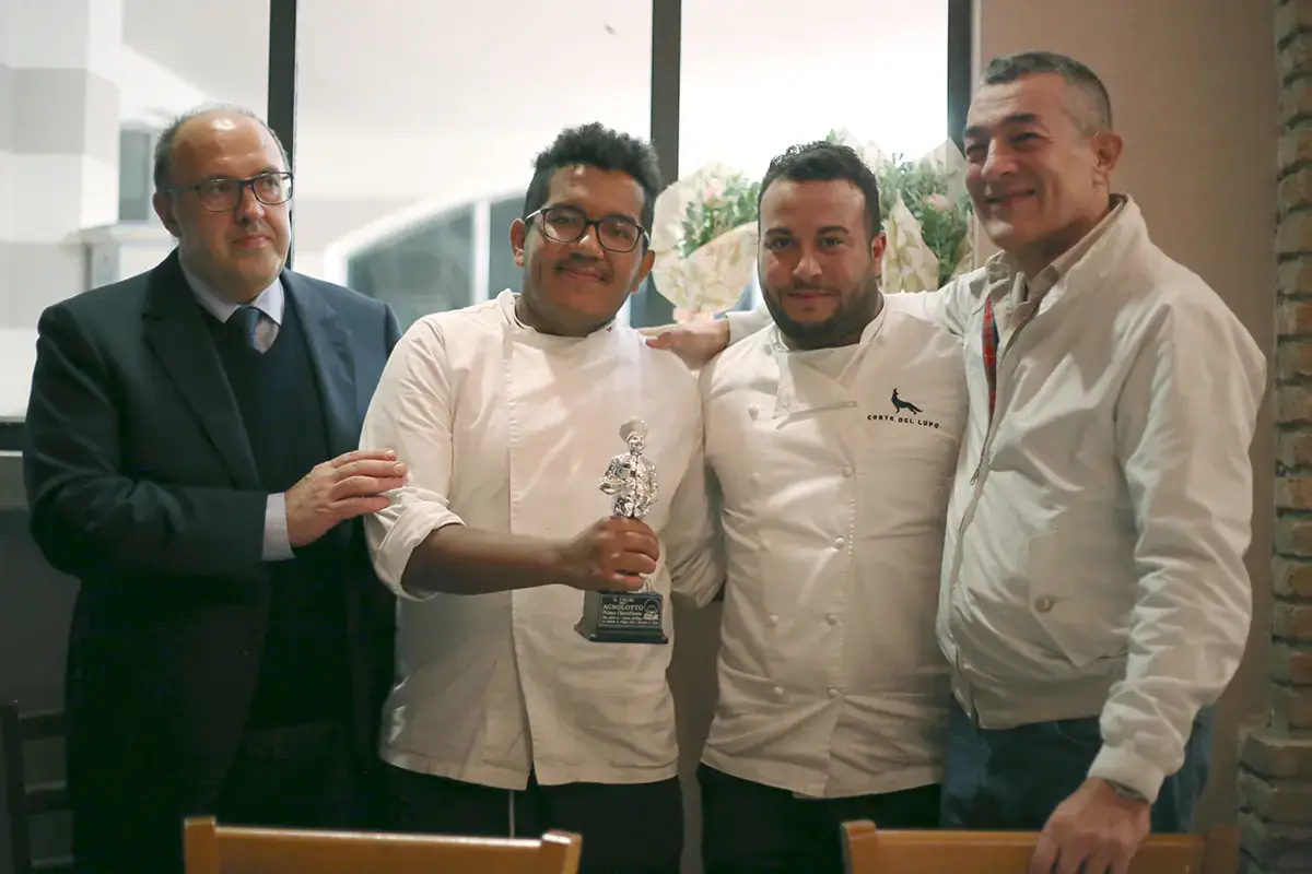 I vincitori del Palio dell'Agnolotto 2021: Ristorante Corte del Lupo Il Ristorante Corte del Lupo vince la sfida di beneficenza del Palio dell'Agnolotto