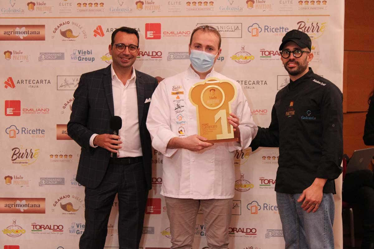 La premiazione di Oscar Pagani per il Miglior pandoro artigianale Mastro Panettone, Campania e Lombardia fanno incetta di premi