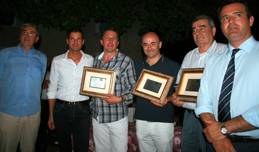 Da sinistra: Luigi Caricato, il presidente del Consorzio Andrea Bertazzi, Valentino Lonardi (Costadoro), Paolo Venturini, Giuseppe Bertazzi (Il Roccolo) e il sindaco Paolo Rosa
