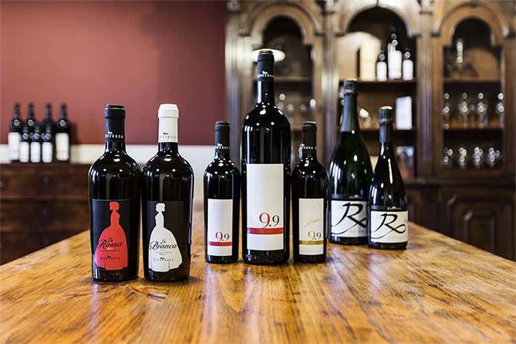 Dal vino alle cotolette di nonna Rosa Alessia Berlusconi si racconta... a tavola Dal vino alle cotolette di nonna Rosa Alessia Berlusconi si racconta... a tavola