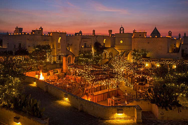 (I vini pugliesi premiati con i 5 Grappoli in degustazione a Borgo Egnazia)