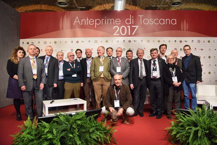 I vini toscani alle stelle grazie all&rsquo;export  Fatturato da 1 miliardo per i 16 Consorzi