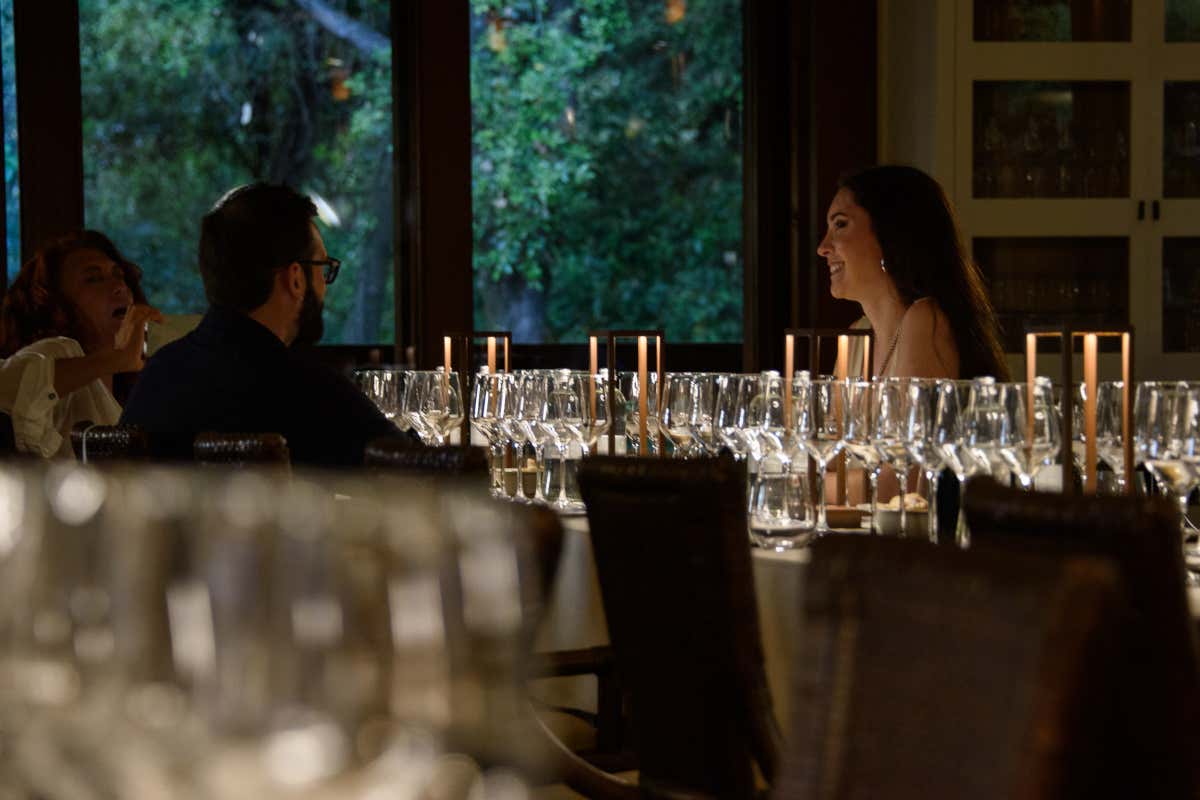 Vini Bagnanti 2025: grandi etichette e sapori toscani sulla spiaggia di San Vincenzo Vini Bagnanti 2025: grandi etichette e sapori toscani sulla spiaggia di San Vincenzo