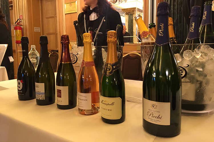 265 le cantine recensite (ViniPlus 2020,  20% di vini Rosa d&rsquo;Oro a 79 etichette)