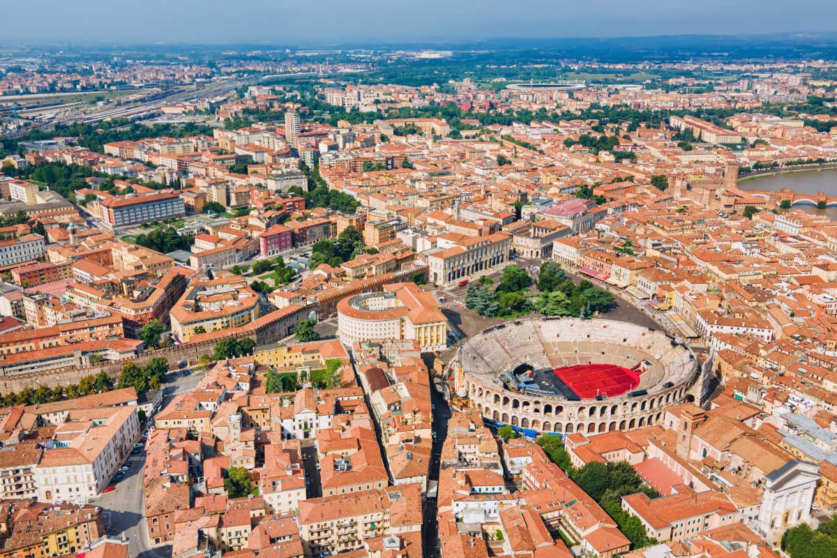 Gli hotel di Verona quasi pieni nei giorni del Vinitaly, domanda in crescita anche verso la provincia
