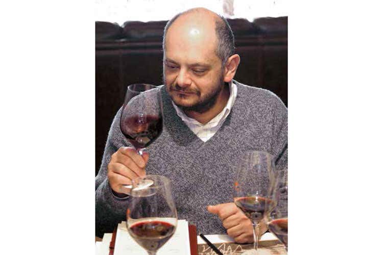 Fabio Turchetti (Il vino per il Messaggero Dal laico Turchetti all’imam Ricci) Fabio Turchetti (Il vino per il Messaggero Dal laico Turchetti all’imam Ricci)