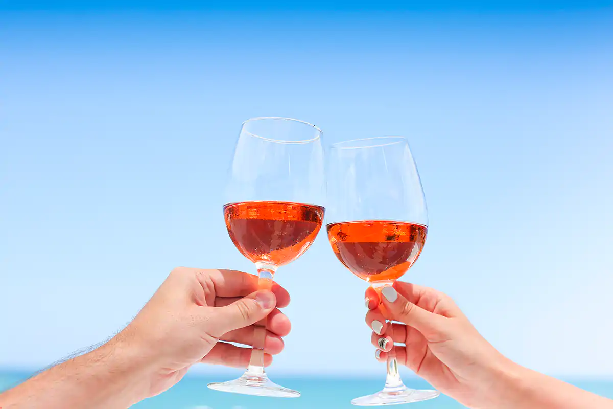 Vino annacquato? Per Coldiretti mette a rischio l'export italiano Vino annacquato e insetti in tavola Coldiretti: &laquo;Made in Italy a rischio&raquo;