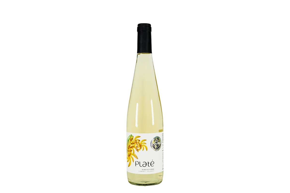 Il vino di banana della cantina Bodegas Platé è disponibile in versione semisecco e fruttato Dalle isole Canarie arriva in Italia il primo vino di banana