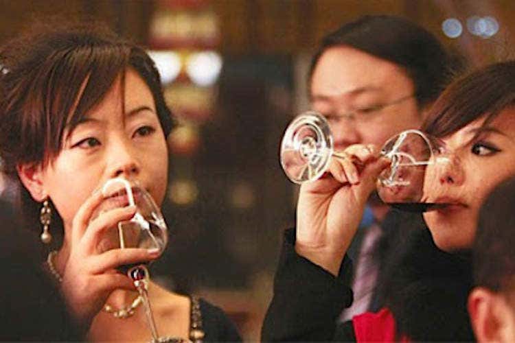 I cinesi apprezzano il vino italiano - Il vino e l’export in Cina nel 2020 Dalle cantine segnali di fiducia