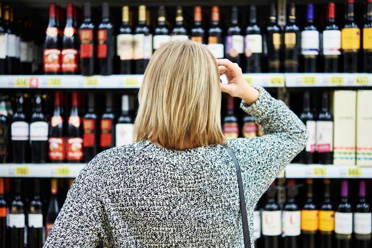Il vino si compra al supermercato Nel 2016 spesi 1,5 miliardi nella Gdo
