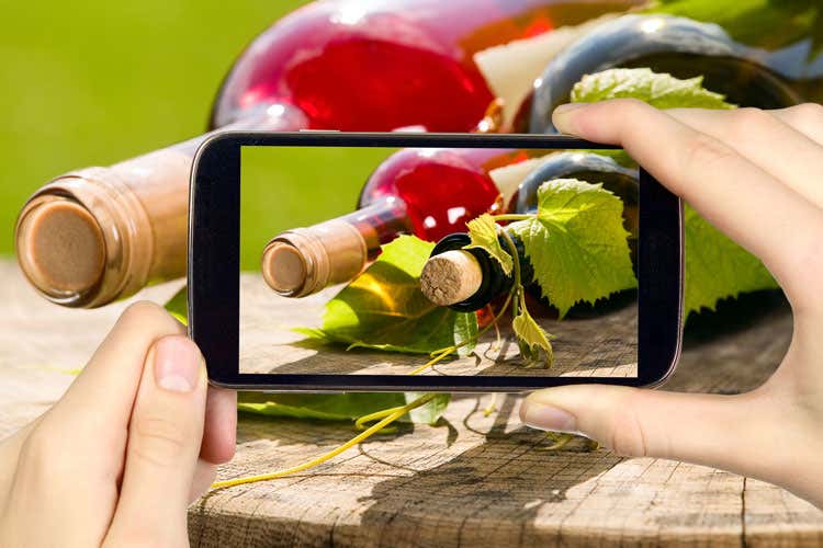 Il vino sempre pi&ugrave; fenomeno social 42mila conversazioni durante Vinitaly