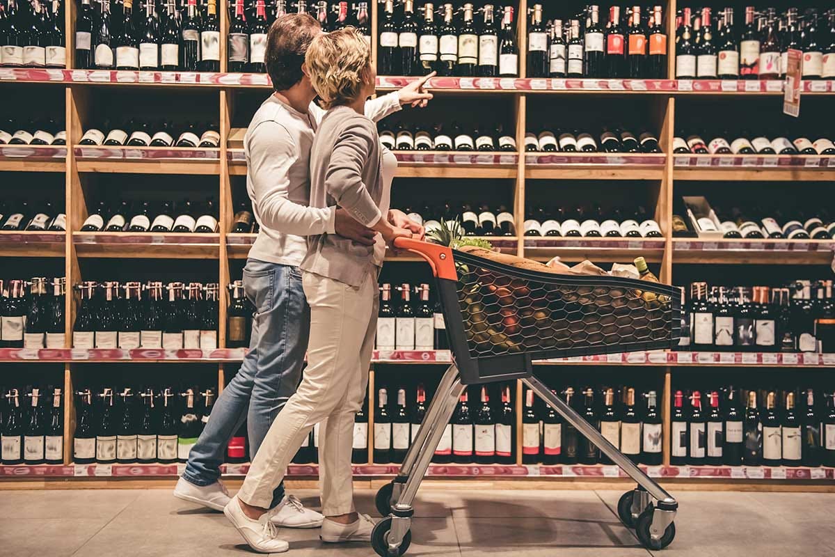 Il vino al supermercato piace sempre di più a consumatori e cantine