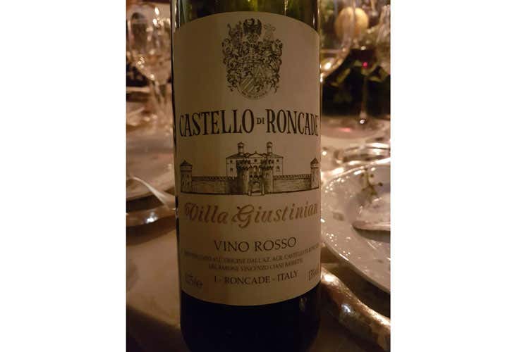 Il vino rosso del Castello (Villa Giustinian, si svela il vino del Castello di Roncade)