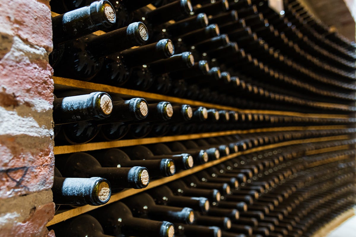 Costo del vino alle stelle, ma la cantine assicurano: Tuteleremo i consumatori