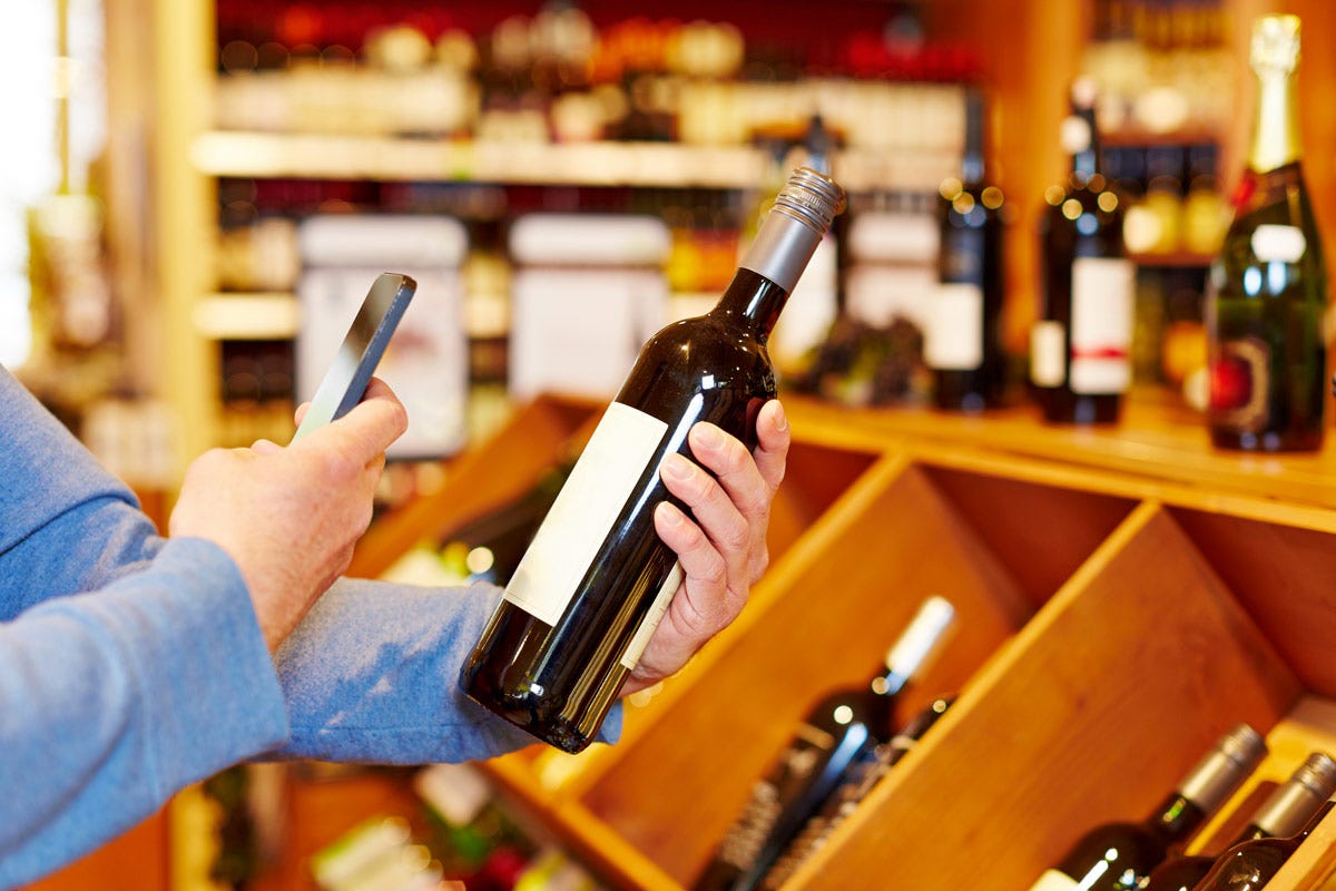 Negli ultimi tre anni sono avvenuti cambiamenti in tutte le fasce di età dei consumatori  Vino: cantine ed enoteche sono al passo con le nuove esigenze del consumatore?