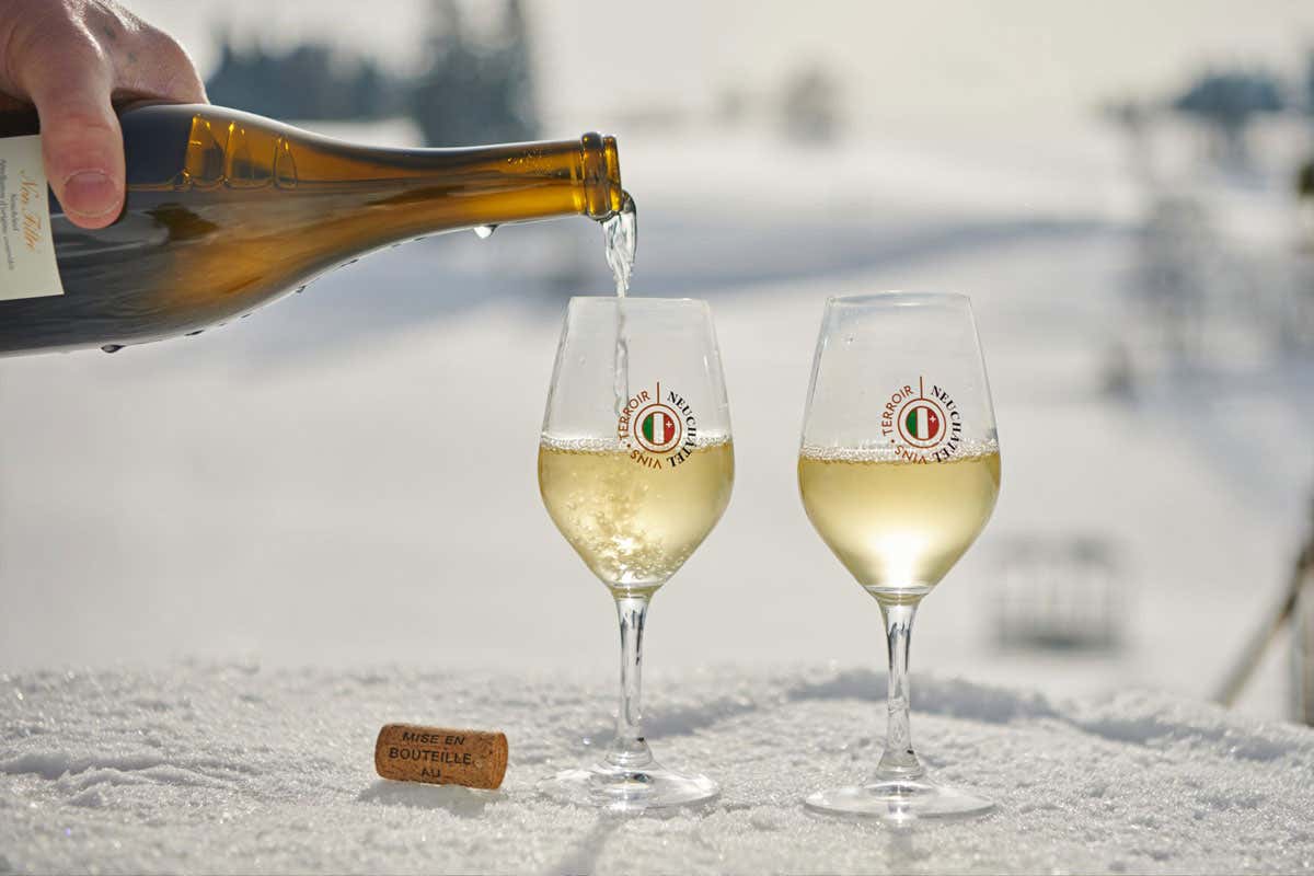 Scoprire Neuchâtel: dal lago agli orologi fino alla produzione di assenzio Scoprire Neuchâtel: dal lago agli orologi fino alla produzione di assenzio