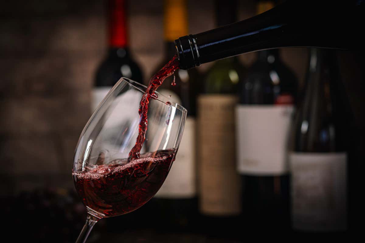 Produzione mondiale di vino in lieve aumento. L’Italia resta in testa