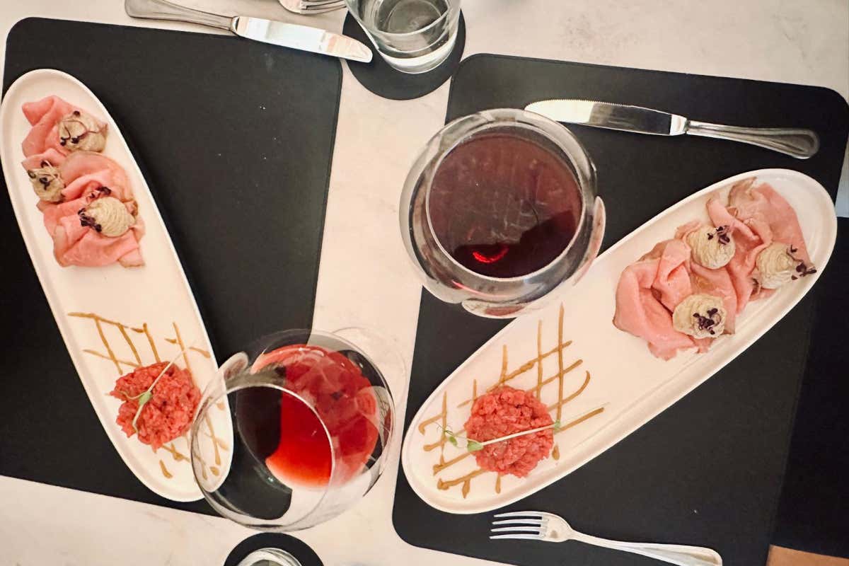 Castello della Rovere: il bistrot che riscopre i sapori e i vitigni piemontesi dimenticati Castello della Rovere: il bistrot che riscopre i sapori e i vitigni piemontesi dimenticati