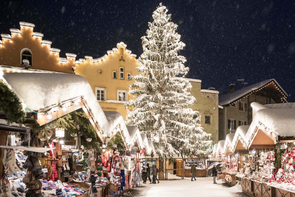 Vipiteno e il richiamo delle Campane di Natale: atmosfere e orari del mercatino Vipiteno e il richiamo delle Campane di Natale: atmosfere e orari del mercatino