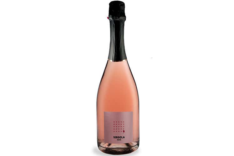 (Il connubio perfetto tra Virgola Rosé e strozzapreti al pesto di mandorle) (Il connubio perfetto tra Virgola Rosé e strozzapreti al pesto di mandorle)