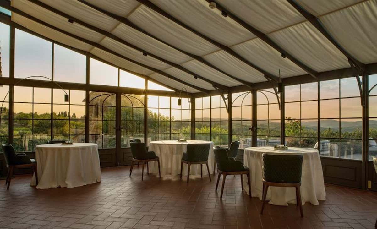 Tra le colline senesi due hotel cinque stelle simbolo della sontuosità toscana