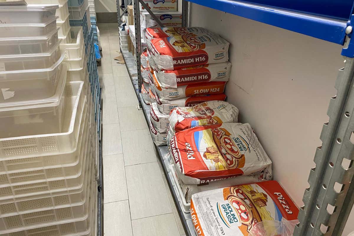 Dietro la leggerezza della pizza, la forza di un laboratorio: a casa di Diego Vitagliano Dietro la leggerezza della pizza, la forza di un laboratorio: a casa di Diego Vitagliano