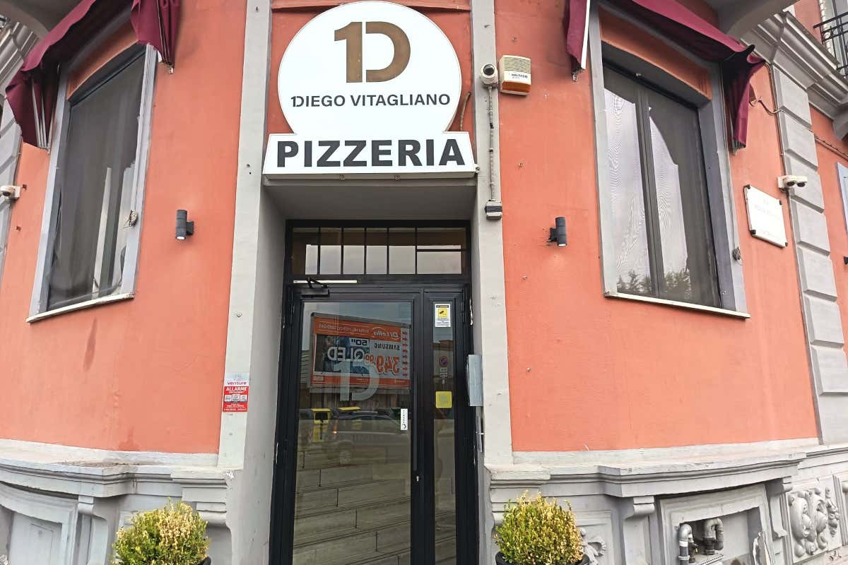 Dietro la leggerezza della pizza, la forza di un laboratorio: a casa di Diego Vitagliano Dietro la leggerezza della pizza, la forza di un laboratorio: a casa di Diego Vitagliano