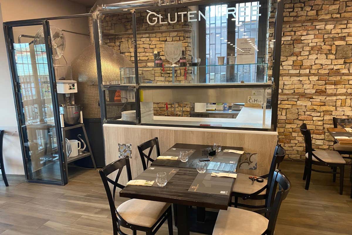 Dietro la leggerezza della pizza, la forza di un laboratorio: a casa di Diego Vitagliano Dietro la leggerezza della pizza, la forza di un laboratorio: a casa di Diego Vitagliano