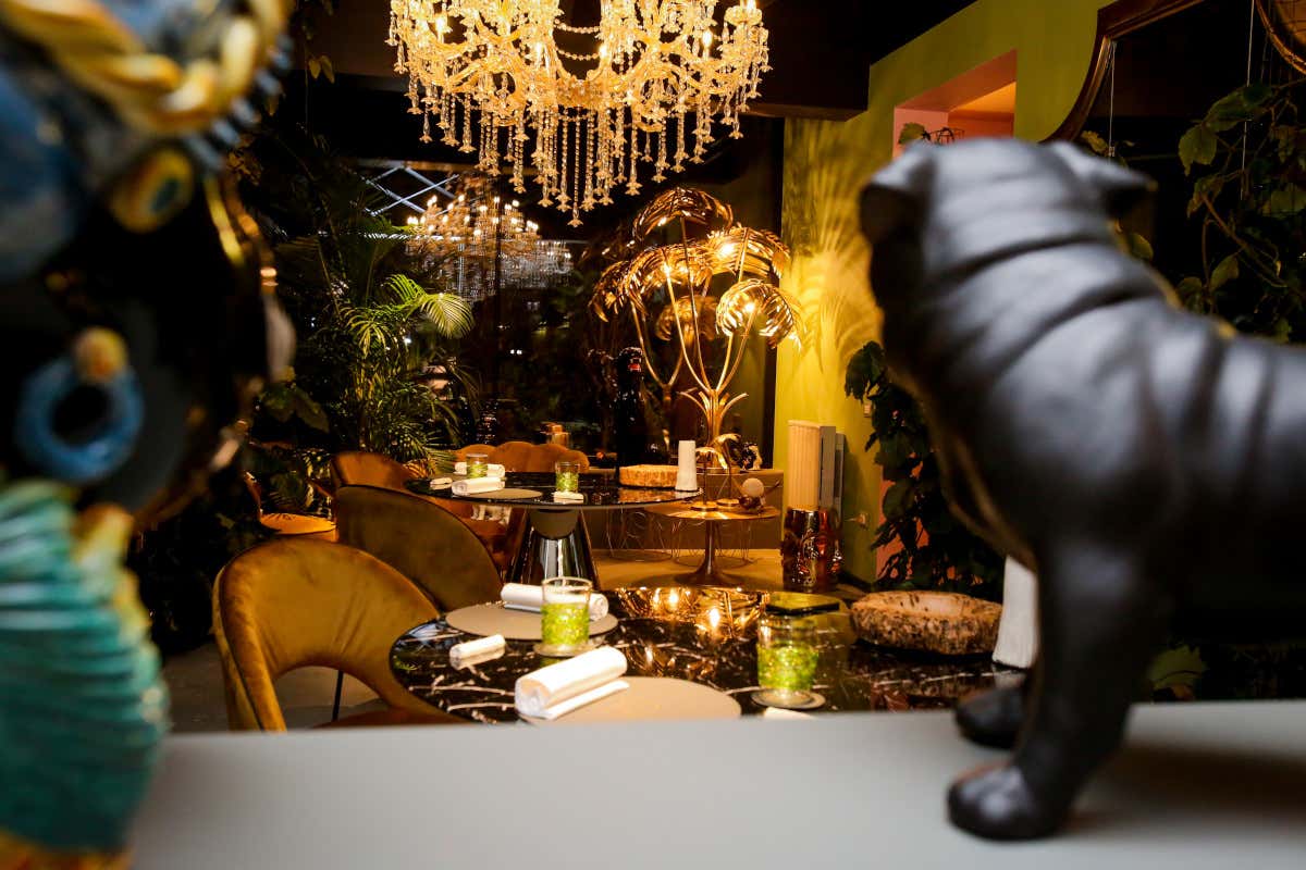 Un'altra sala del &ldquo;Vite Nel menu del &ldquo;Vite&rdquo; di Simone Selva ci sono anche... gli arredi