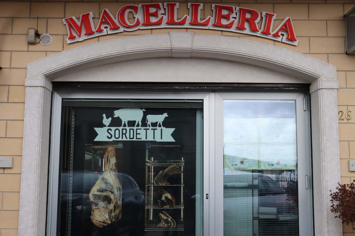 L'ingresso della macelleria