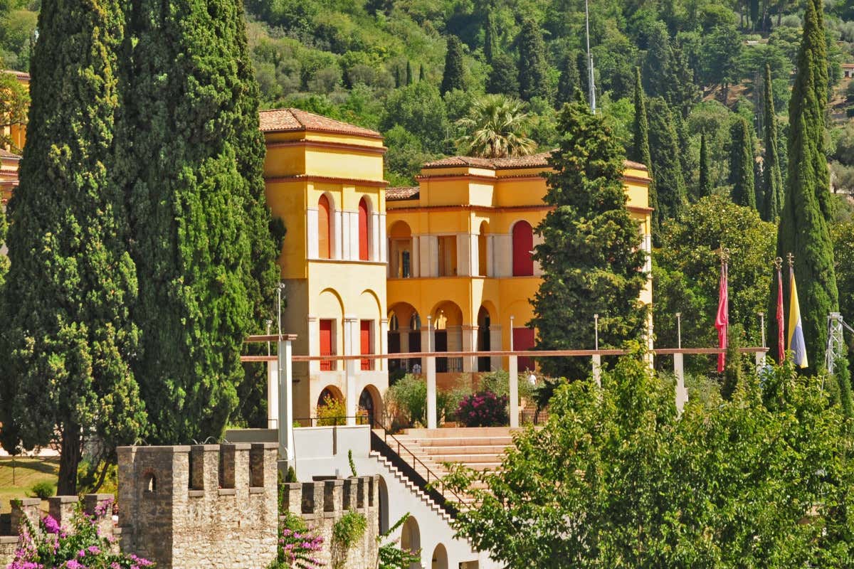 Riapre il Vittoriale degli Italiani con teatro e mausoleo rinnovati Riapre il Vittoriale degli Italiani con teatro e mausoleo rinnovati