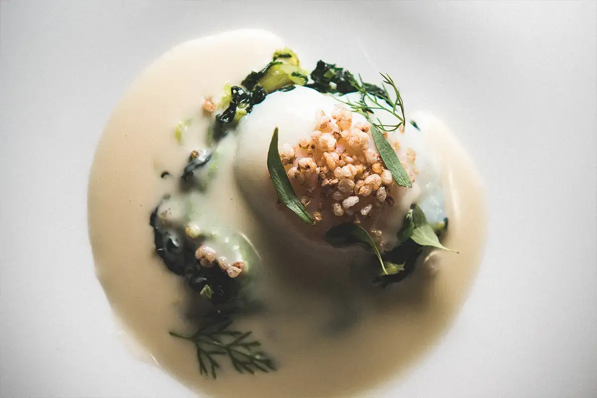 Viva l&rsquo;autunno | Uovo con verdure di stagione, broccolo, grano saraceno soffiato e fonduta di Grana Padano Dop 18 mesi ed erbe aromatiche Viva! &ldquo;Nati per Stare insieme&rdquo; torna a Milano