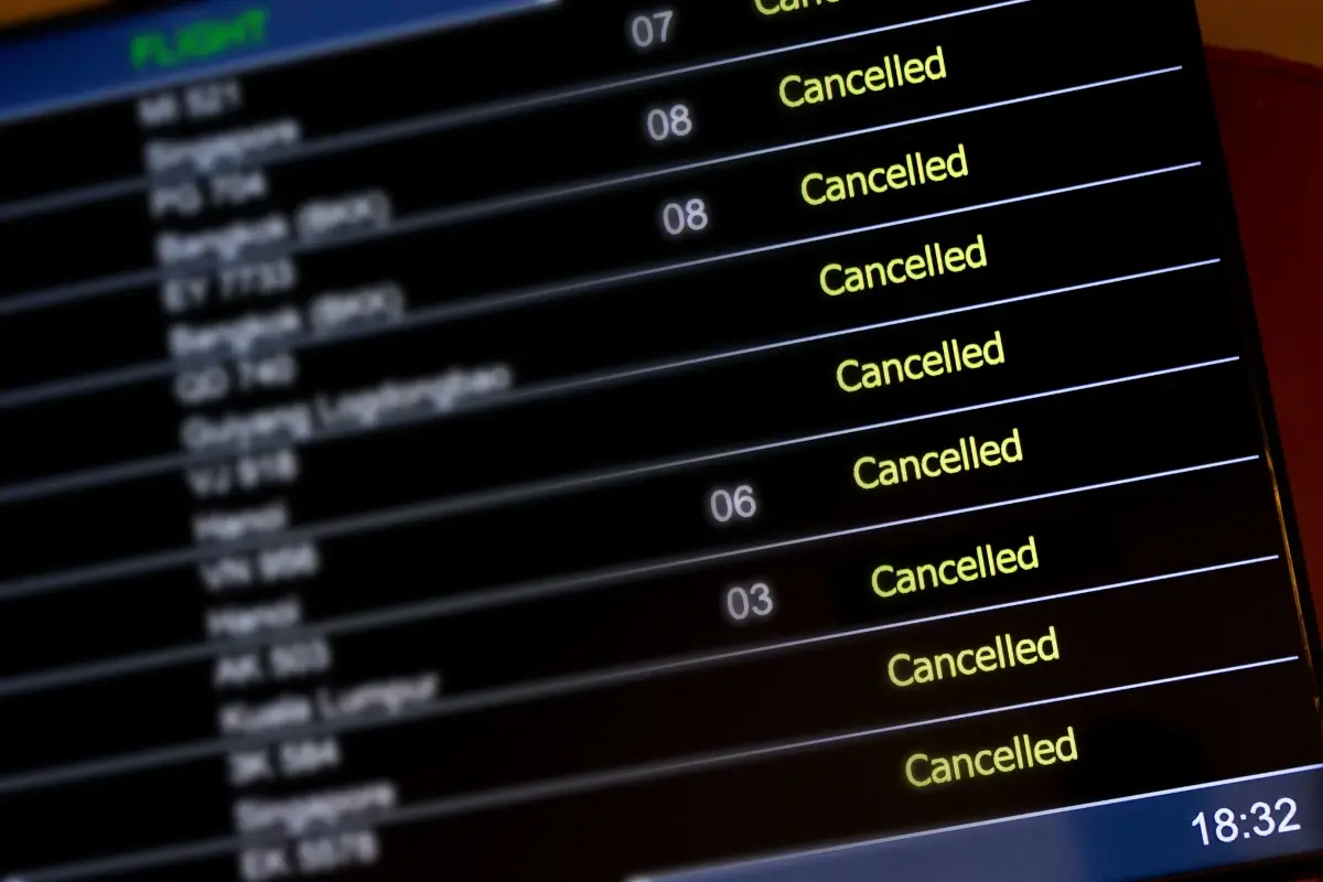 Voli cancellati e caos nei cieli: e ora cosa succede al turismo?