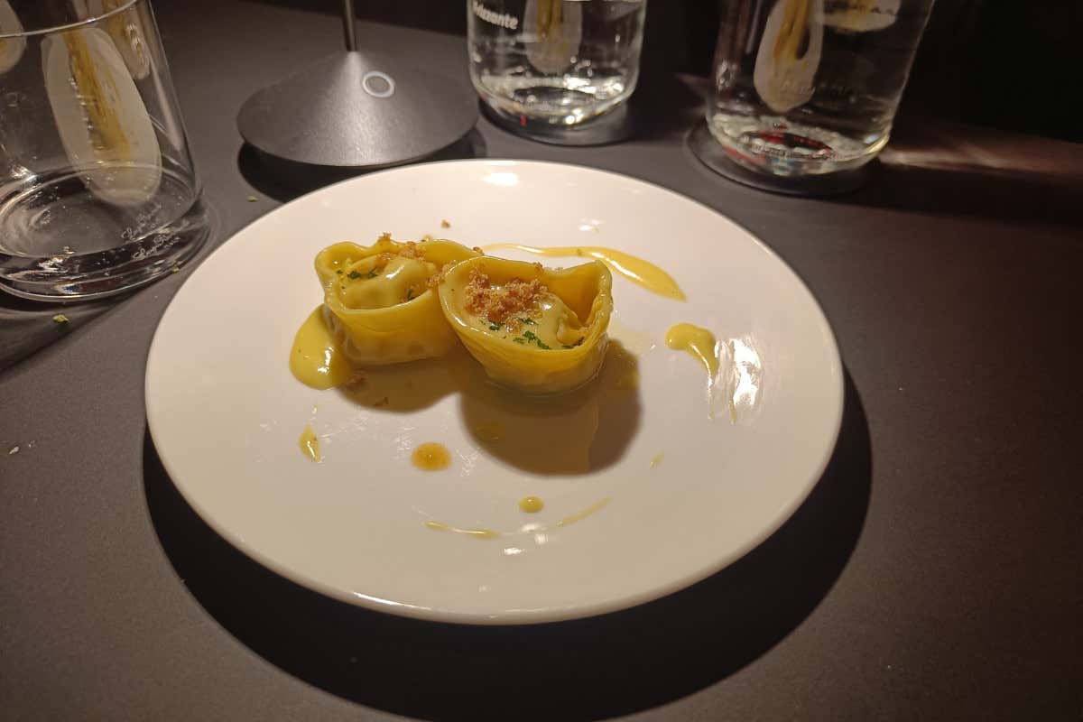 Mangiare nel cielo di Milano? Al Voya Rooftop, il locale più alto della città