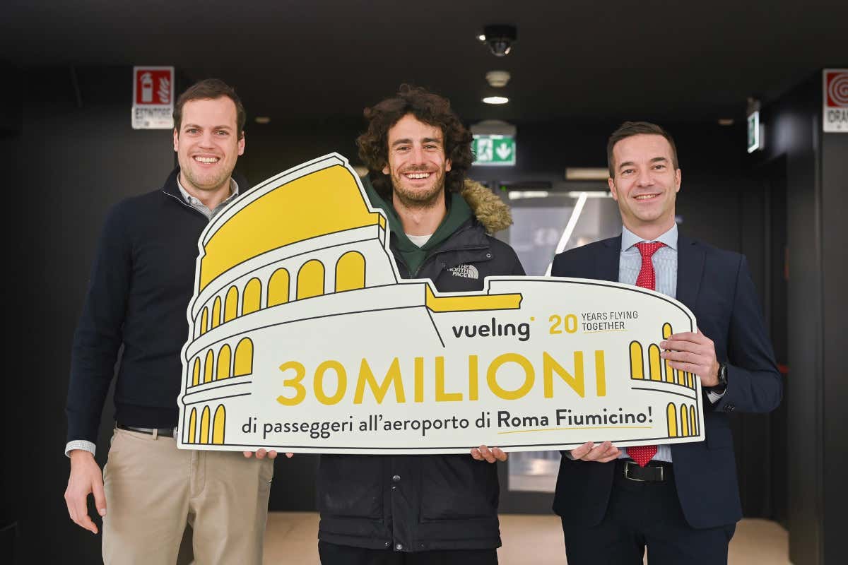 Record per Vueling all‘aeroporto di Fiumicino: superati i 30 milioni di passeggeri Vueling è storia: superati i 30 milioni di passeggeri all'aeroporto di Fiumicino