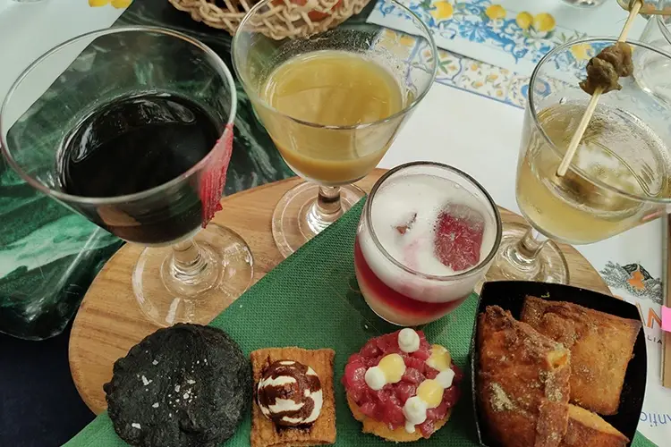 I cocktail a base di vodka, da abbinare a finger food tipici della Sicilia Vulcanica, la vodka siciliana esalta i grani antichi del territorio