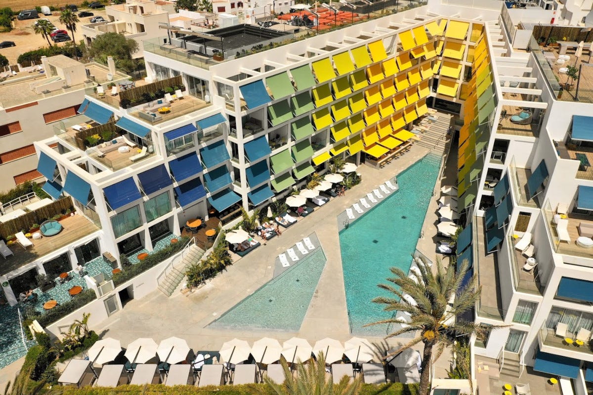 Novità per il W Ibiza: nuovi beach club e ristorante