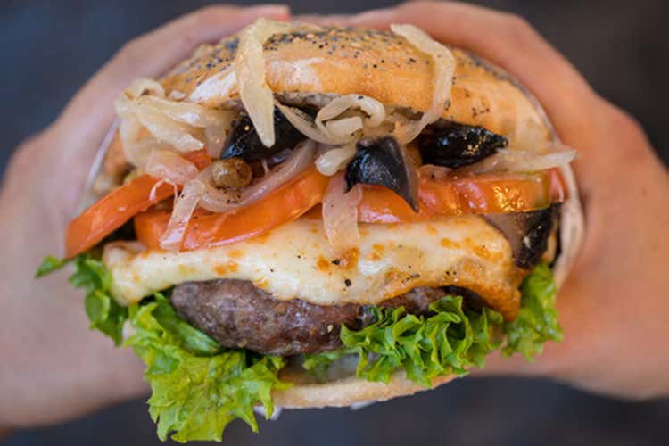 Shek Burgher - Fud si racconta in un libro Panini di Sicilia... fa venire fame Shek Burgher - Fud si racconta in un libro Panini di Sicilia... fa venire fame