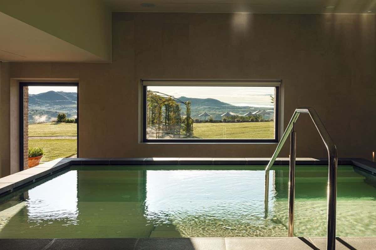 Tra le colline senesi due hotel cinque stelle simbolo della sontuosità toscana